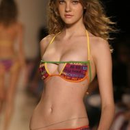 Bikini Caroline Trentini