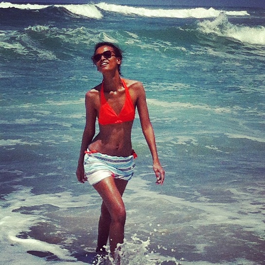 bikini Liya Kebede