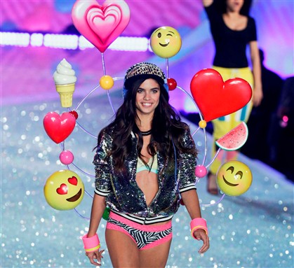 victoria's secret Sara Sampaio