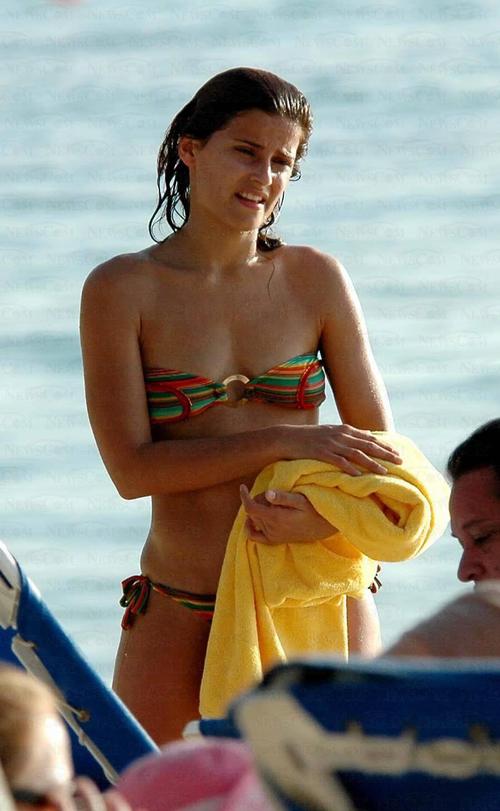 Nelly Furtado bikini