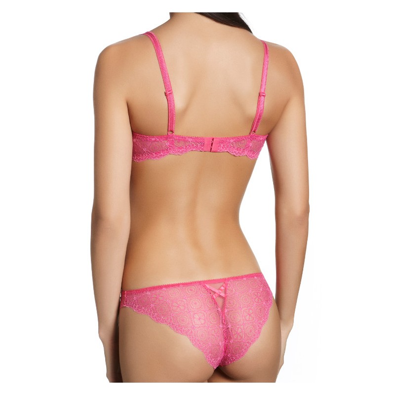 tanga de dentelle rose