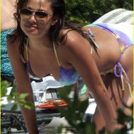 Vanessa Minnillo bikini