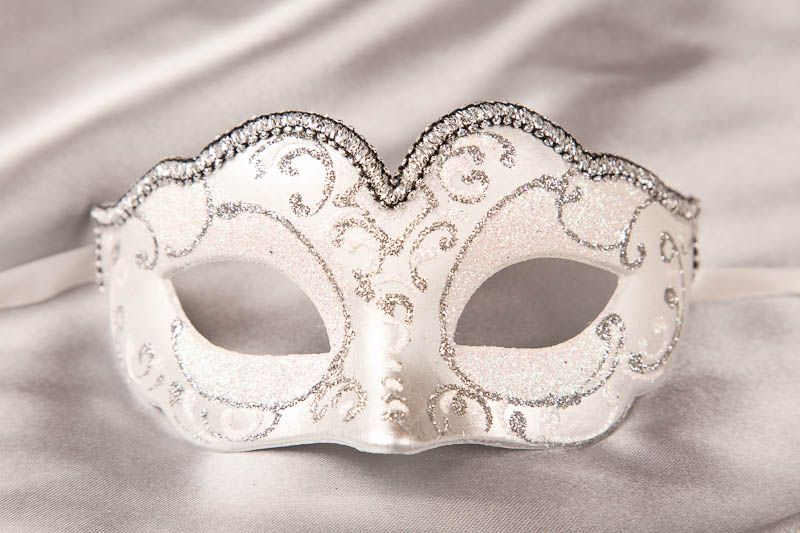 white masquerade masks
